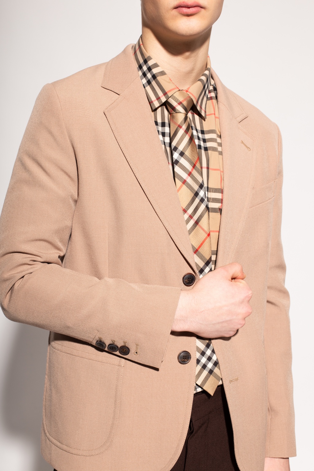 Burberry tie clearance outfit